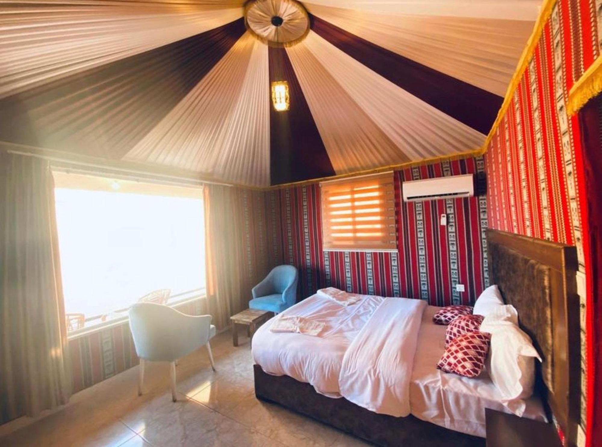 Julia Rum Luxury Camp Ваді-Рам Екстер'єр фото